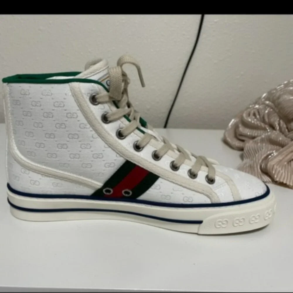 Gucci Sneakers Size 37/US 7 - Picture 3 of 10